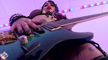 Petite Euro Rock Chick Loves BWC