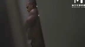 Hot Li Shows Off Her Big Ass in Steamy Scene