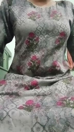 Indian Gay Crossdresser Gaurisissy Looking Like a Housewife in Salwar Kurta XXX
