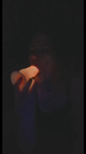 Fucking My Glow in The Dark Dildo🤭