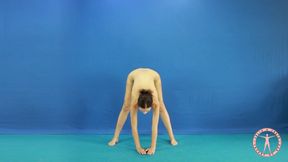 Naked short morning training of Julia V Earth