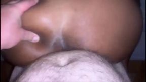 Squirting black girl gets kinky