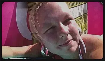 Curvy Dutch Babe on Sunny Beach HD Porn