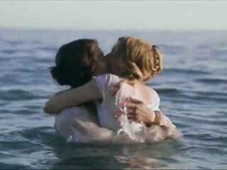 Saoirse Ronan and Kate Winslet in various lesbo sex scenes