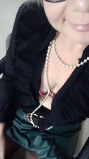 Compilation of a Sexy Mature Woman Call Sophie