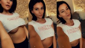 do u like that top i’m wearing?? ??