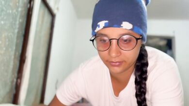 Colegiala le chupa el pene a su maestro