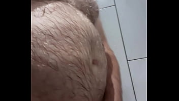 Rusty Washing Himself