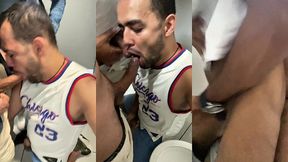 gays no banheiro antes de um grande cruzeiro lgbt.