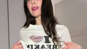 Social Media Creator @MelissaOnli @Showing Boobs & #Small Tits #Petite #Brunette #Shaved Pussy sex gratis hardcore | Tik.Porn