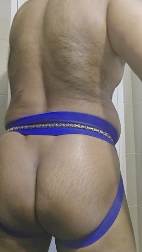 Feeling along close ass
