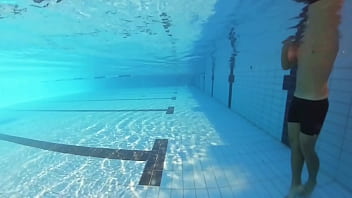 Cumshot in Swimming Pool
