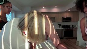 A six-handed shave ended in a blowjob orgy