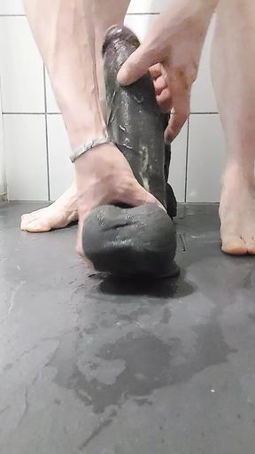 I impale myself on an 8cm dildo, a big 10cm dildo and I get fisted