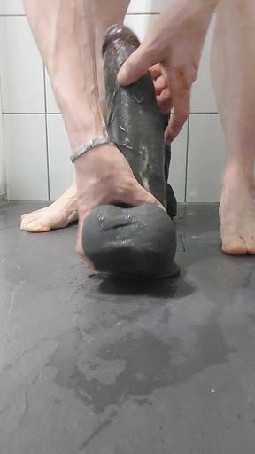 I impale myself on an 8cm dildo, a big 10cm dildo and I get fisted