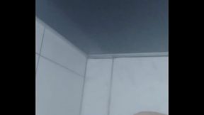 V&iacute_deo de verifica&ccedil_&atilde_o NOVINHO BATENDO UMA NO BANHO