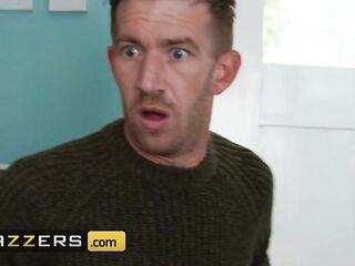 BRAZZERS - Bonnie Blue Launches A Naughty Social Media Hunt, Letting Fortunate Danny Bang His Beloved Influencer