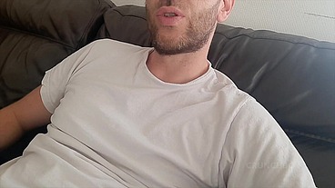 salope femboy baisé par un hetero à casquette