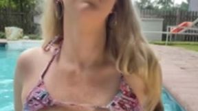 soaking my new bikini - finger-fucking my wet pussy by the pool