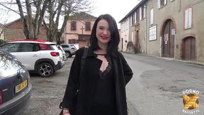 alice, coquine sexy, veut une baise hard avec son collegue