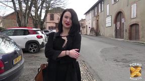 alice, coquine sexy, veut une baise hard avec son collegue