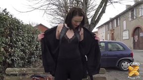 alice, coquine sexy, veut une baise hard avec son collegue
