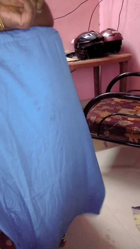 Desi Tamil Wife Renu Wet Nude Body Towel Dry & Slow Saree Dressing Tease! Indianhotwifex