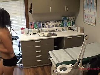 Doctor Tampa's Examines Phoenix Roses Large Boobs While Undergoing Undergoes Mandatory Health