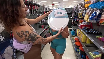 ALEXIS DOWN UNDER X KIKI ISOBEL PUBLIC CAR PARK THROATPIE AND CUMSWAP