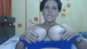 Cute and sexy plump webcam Latina hottie played with her nice breasts