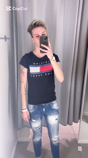 Hot lesbian with cute tattoo enjoys solo playtime