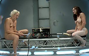 Lesbian squirters fucking machines