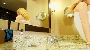 Dirty Masseur: Filthy Footjob for Room Service