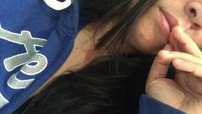 cachonda ama de casa mi hermanastra crystal se masturba ella es muy hot y le encata grabarce par sus fans
