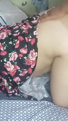 Boyfriend why do you pull up my dress, your girlfriend will arrive at any moment   Clip 1