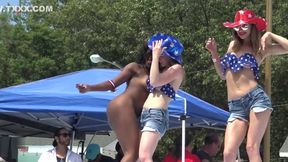 American Woman - Naked Girls Dancing at Nudes-A-Poppin 2017