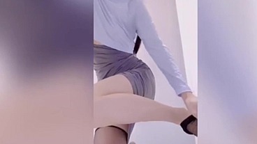 天花板级别身材,水滴乳都是爱你的形状淫语自慰喷水不断