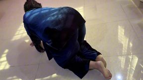 arab muslim big ass like fat pig saudi hot stepmom stuck under bed زوجة الأب المسلمة المثيرة تريد ممارسة الجنس