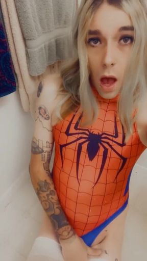 Sexy Spider Girl wants to Play
