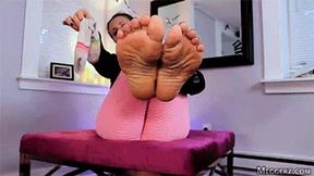 Weak for Feet