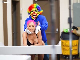 Black Pornstar Jasamine Banks Gets Banged In A Busy Laundromat by Gibby The Clown