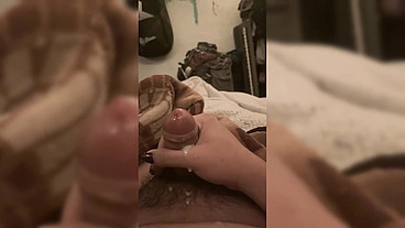 HOT TRANS GIRL MASTURBATES SO MASTURBATES THAT HER ENTIRE BODY GETS DIRTY WITH HOT CUM