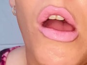 Bimbo lips smoking cigarette