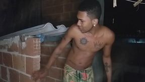 Sexo na lage do desconhecido  com marido