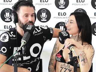 La hermosa argentina se traga toda!