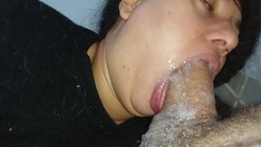 HOT POV, SHOWING THE BEST MOUTH ON THE PLATFORM FUCKING THE CUCKOLD'S COCK