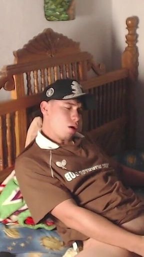 Pretty Latino Masturbates by a User in Privates Eye Comes