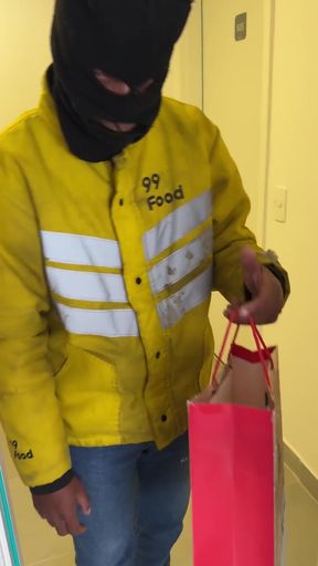 Ifood Delivery Driver Ate the Trans Woman's Ass