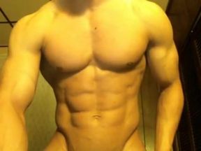 Muscle Men Showing Off - Big Cocks on Cam