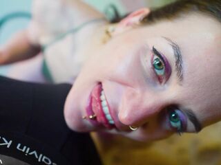 POV Amateur Dick Biting Oral-job - Using my Teeth to Give a Blow Job on Nikolaz' Large Wang